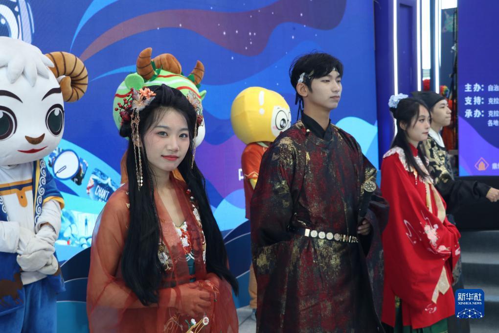 百乐老虎机